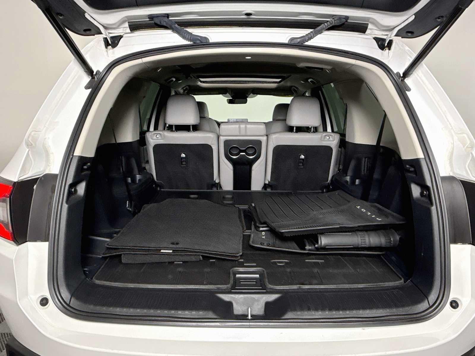Used 2023 Honda Pilot Touring image 25