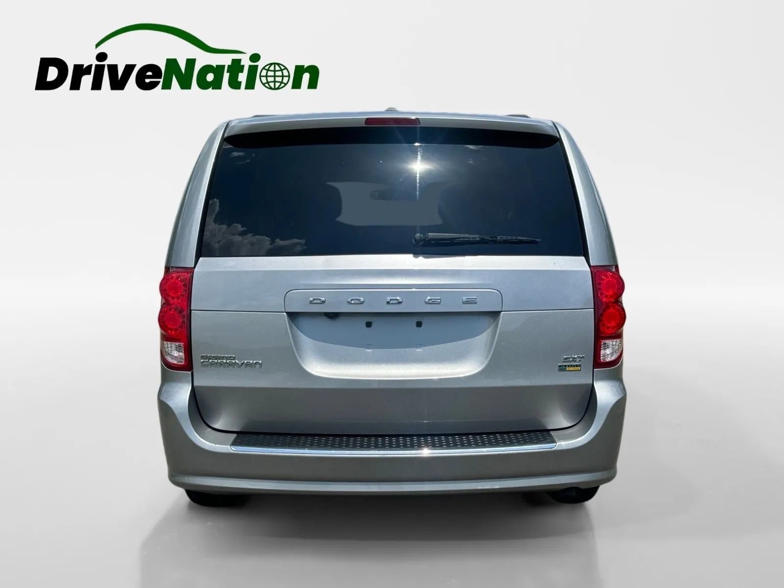 Used 2017 Dodge Grand Caravan SXT image 6