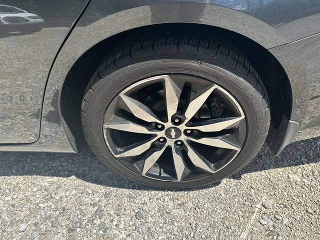 Used 2016 Chevrolet Malibu LT w/ Leather Package FWD image 46
