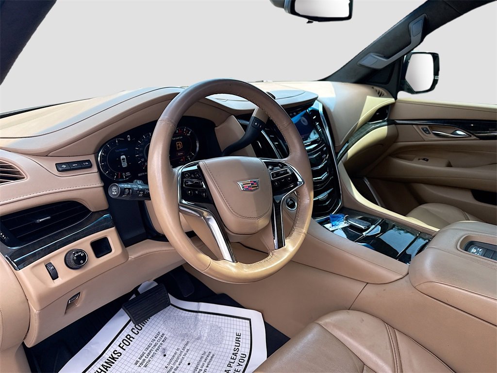 Used 2019 Cadillac Escalade Platinum image 10
