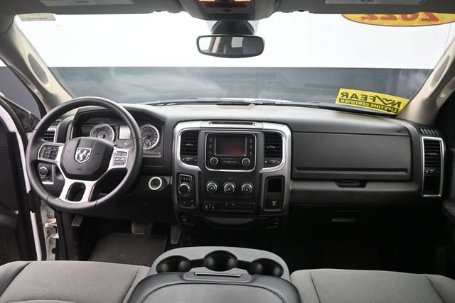 Used 2022 RAM 1500 Classic SLT AWD/4WD image 38