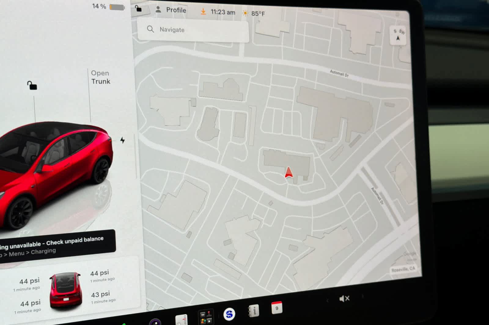 Used 2024 Tesla Model Y Long Range AWD/4WD image 21