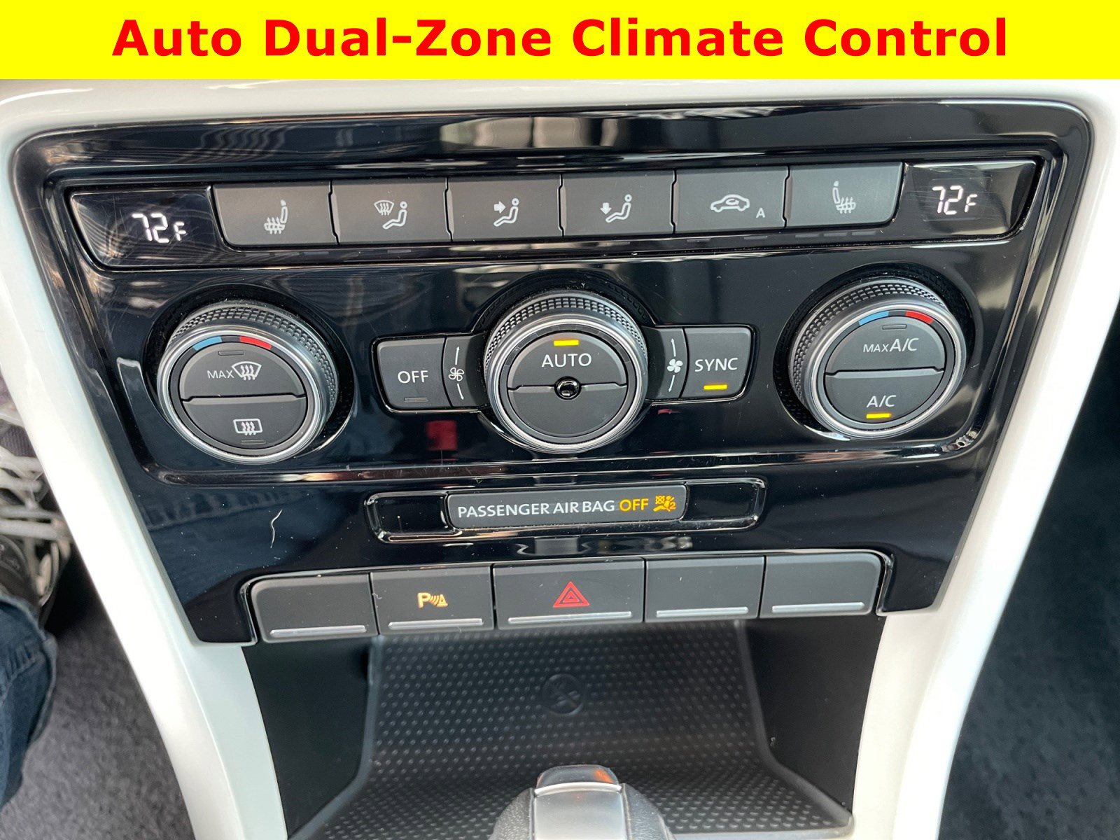 Used 2019 Volkswagen Beetle 2.0T SE w/ SE Premium Package FWD image 13