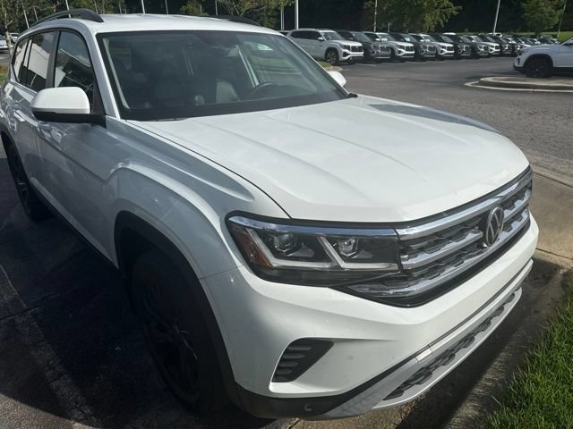 Certified 2023 Volkswagen Atlas SE w/ Black Wheel Package AWD/4WD image 4