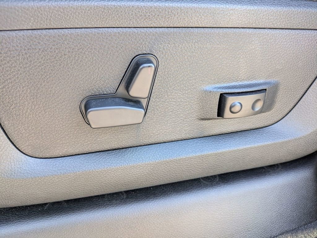 New 2026 RAM 3500 Big Horn image 18