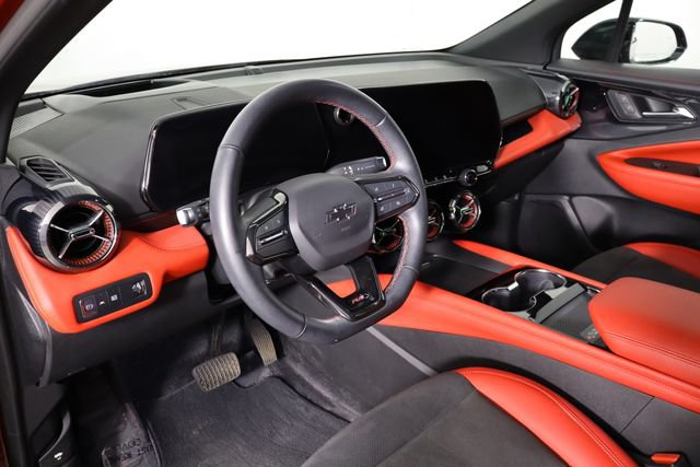 Used 2024 Chevrolet Blazer EV RS AWD/4WD image 27