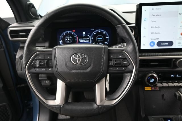 Used 2025 Toyota 4Runner Platinum AWD/4WD image 6