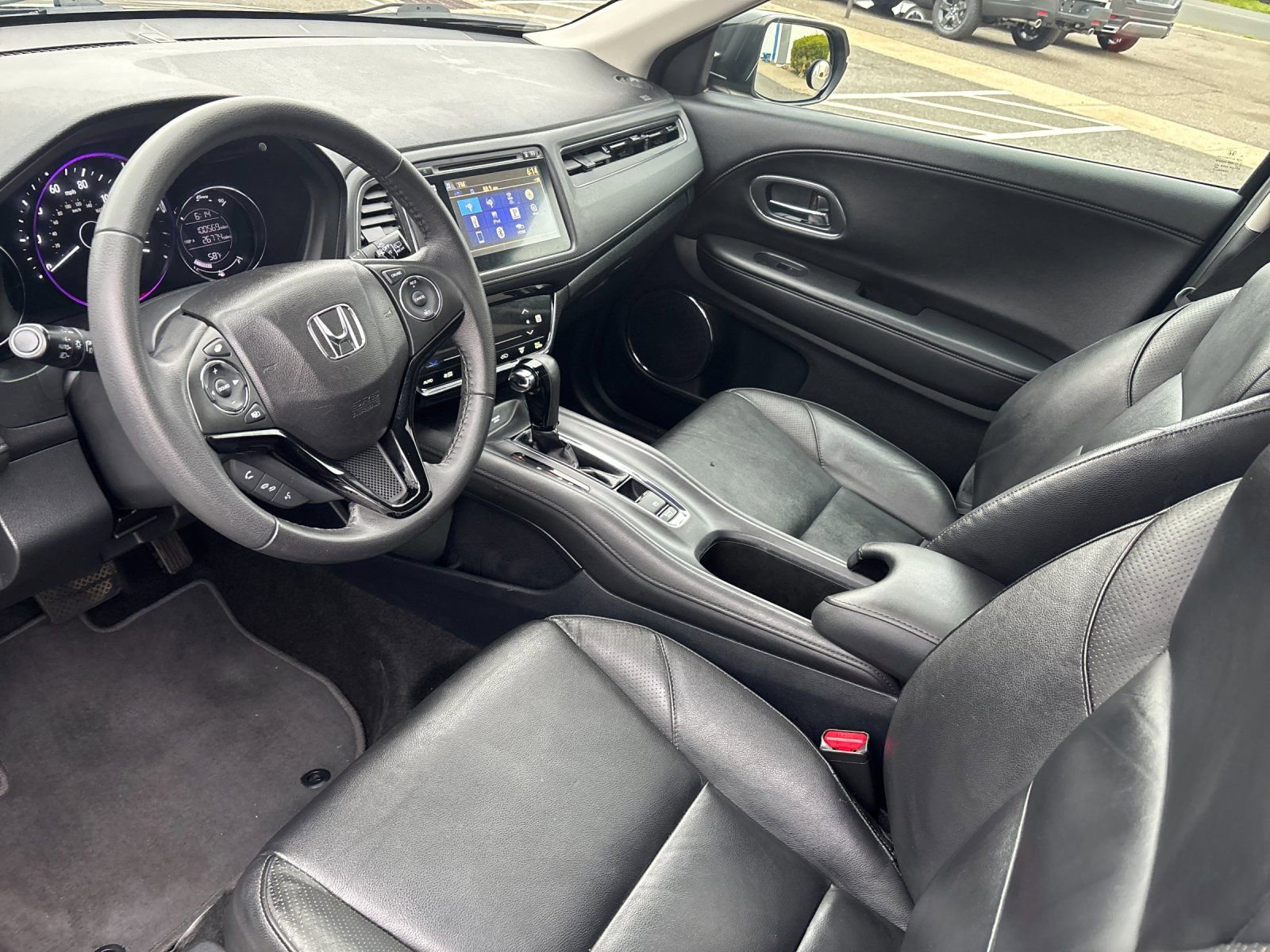 Used 2017 Honda HR-V EX-L image 11