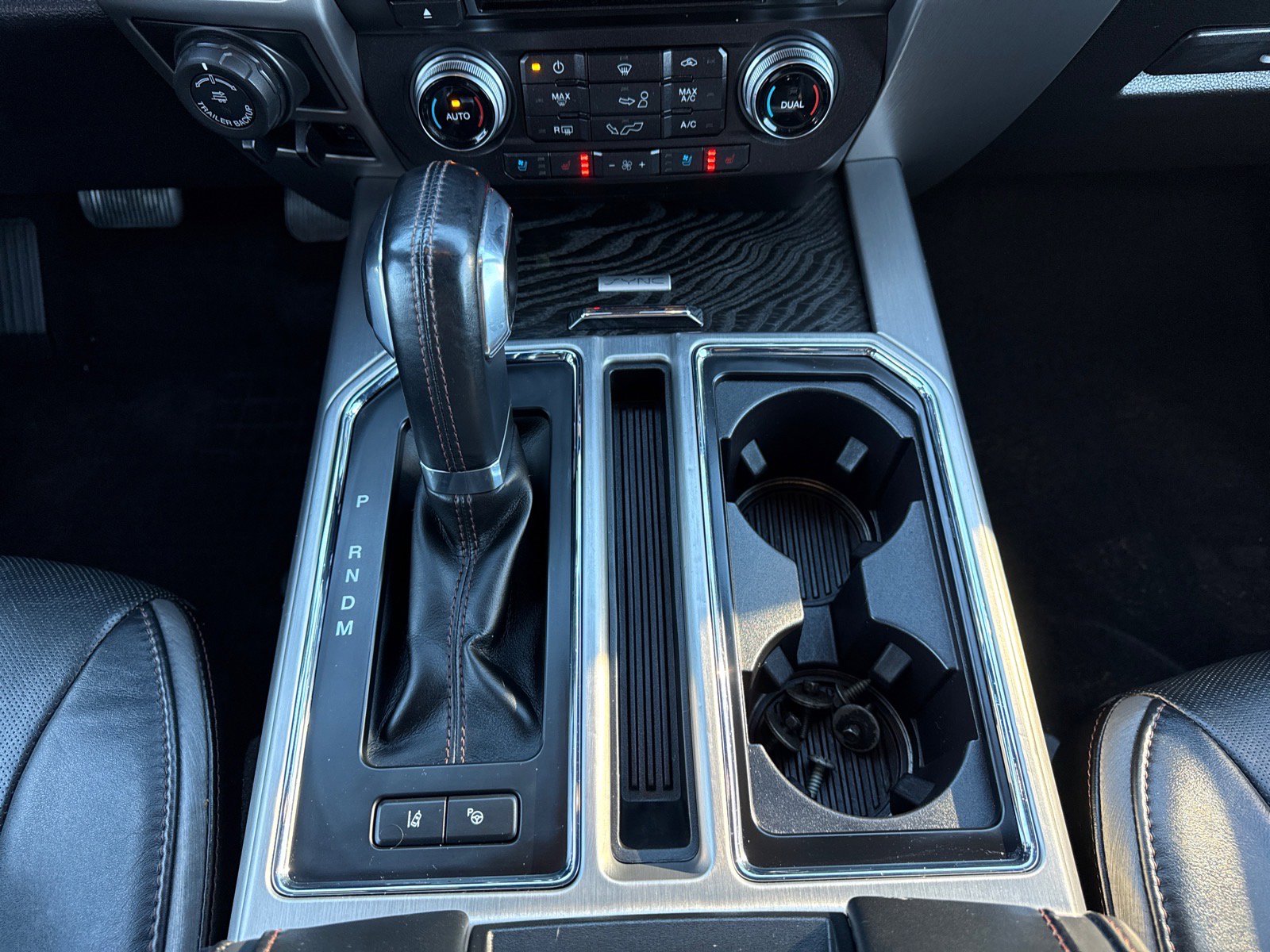 Used 2018 Ford F150 Platinum w/ Equipment Group 701A Luxury image 34