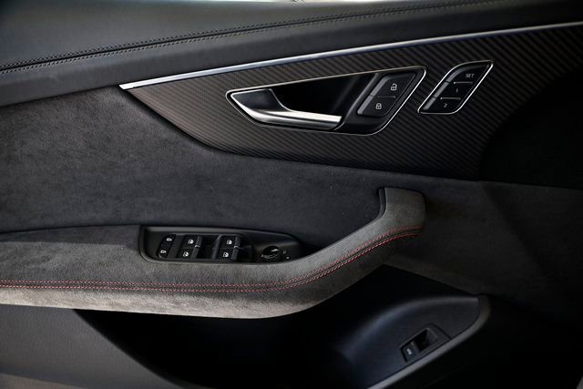 New 2026 Audi RS Q8 performance image 15