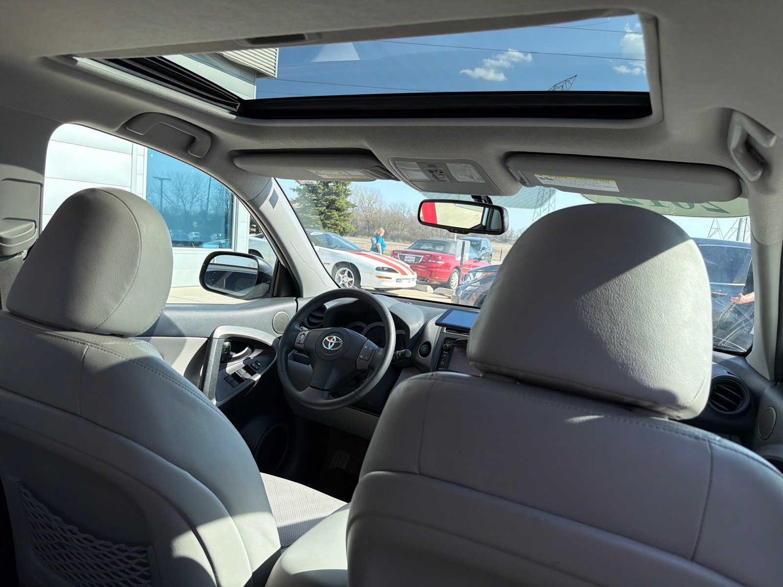 Used 2012 Toyota RAV4 Limited w/ Navigation Value Pkg image 20