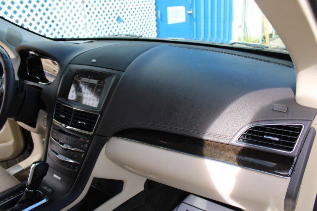 Used 2018 Lincoln MKT AWD w/ Technology Package image 13