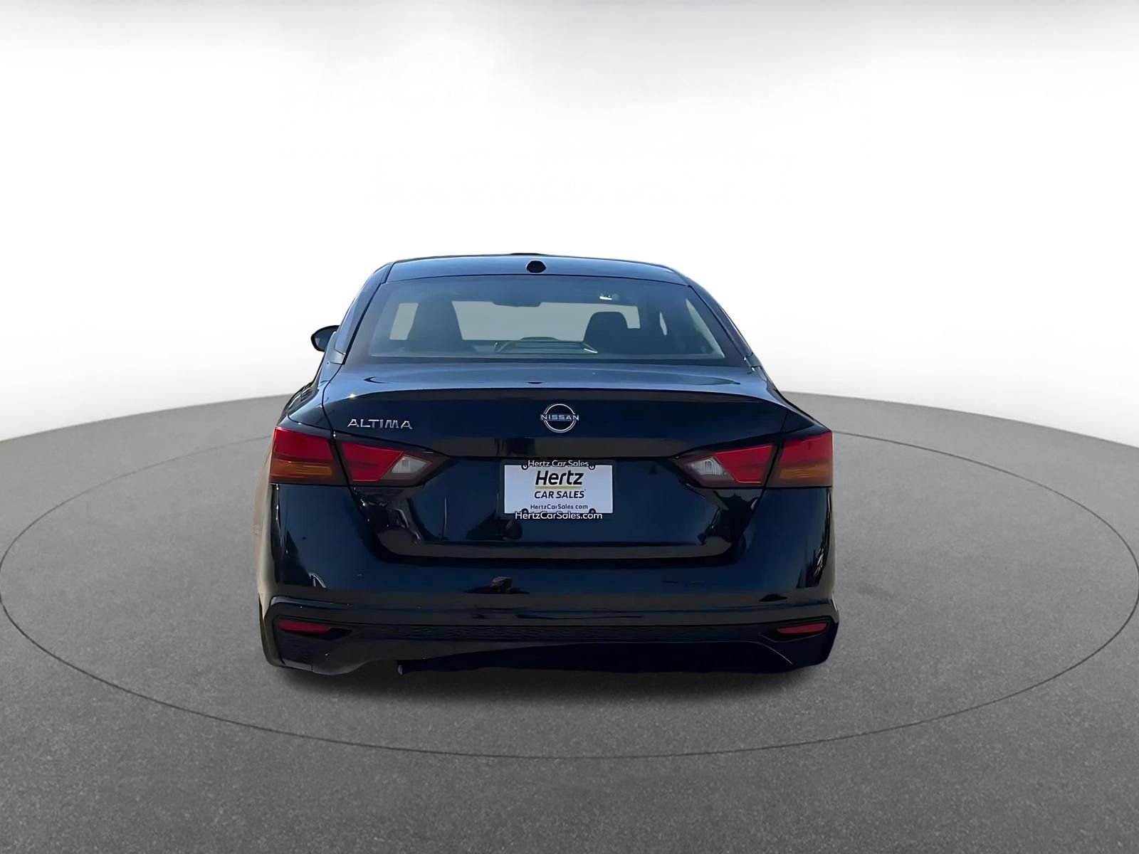 Used 2025 Nissan Altima 2.5 SV image 12