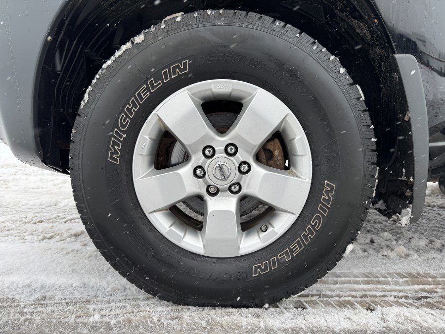 Used 2013 Nissan Xterra 4WD image 13