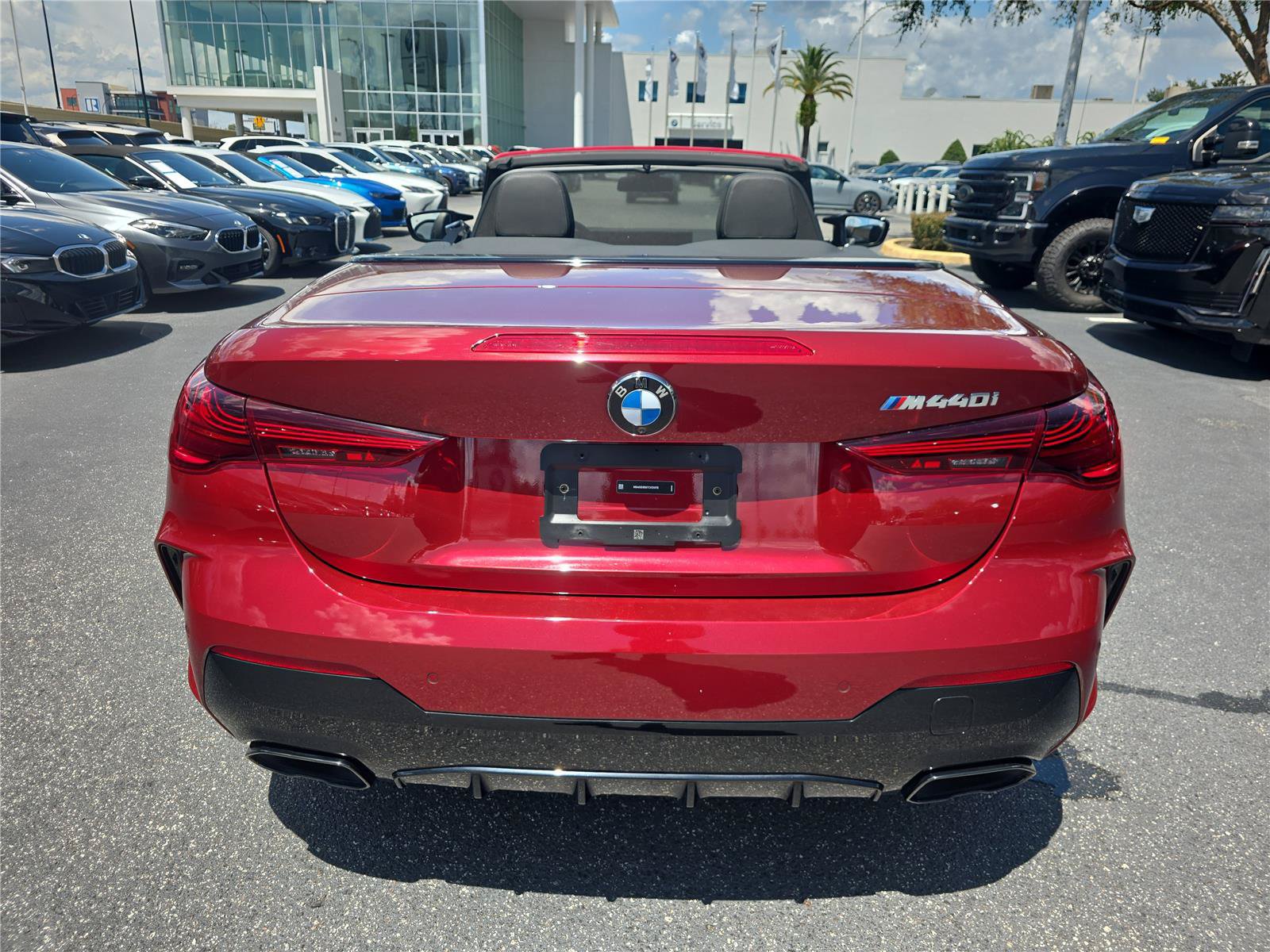 Used 2026 BMW M440i Convertible RWD image 4