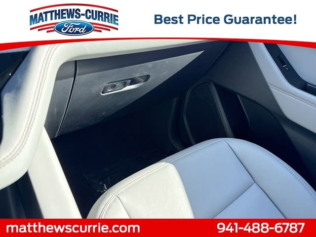 New 2026 Ford Explorer Active image 25