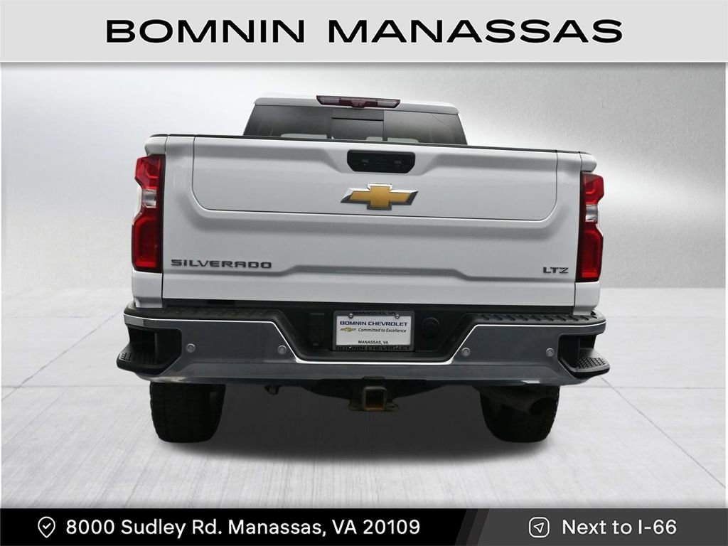 Used 2022 Chevrolet Silverado 2500 LTZ w/ LTZ Premium Package image 4