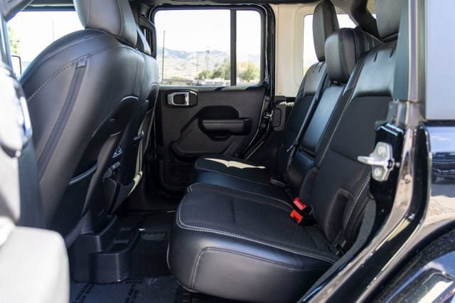 Used 2023 Jeep Wrangler Unlimited Sport AWD/4WD image 8