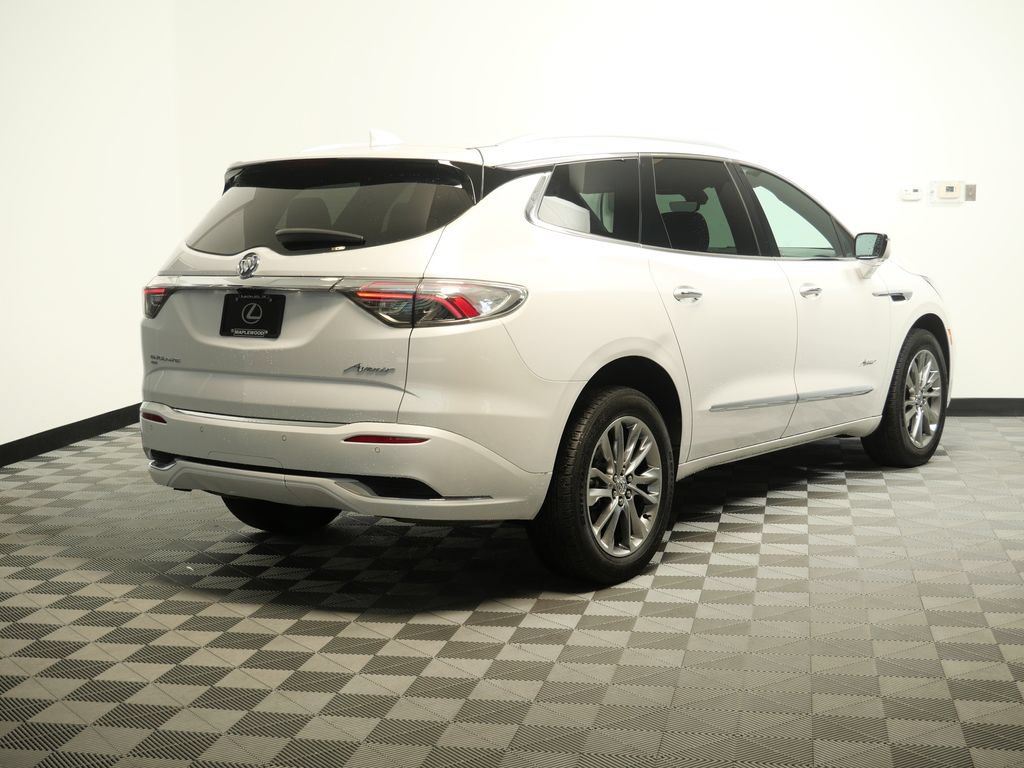 Used 2024 Buick Enclave Avenir w/ Avenir Technology Package AWD/4WD image 7