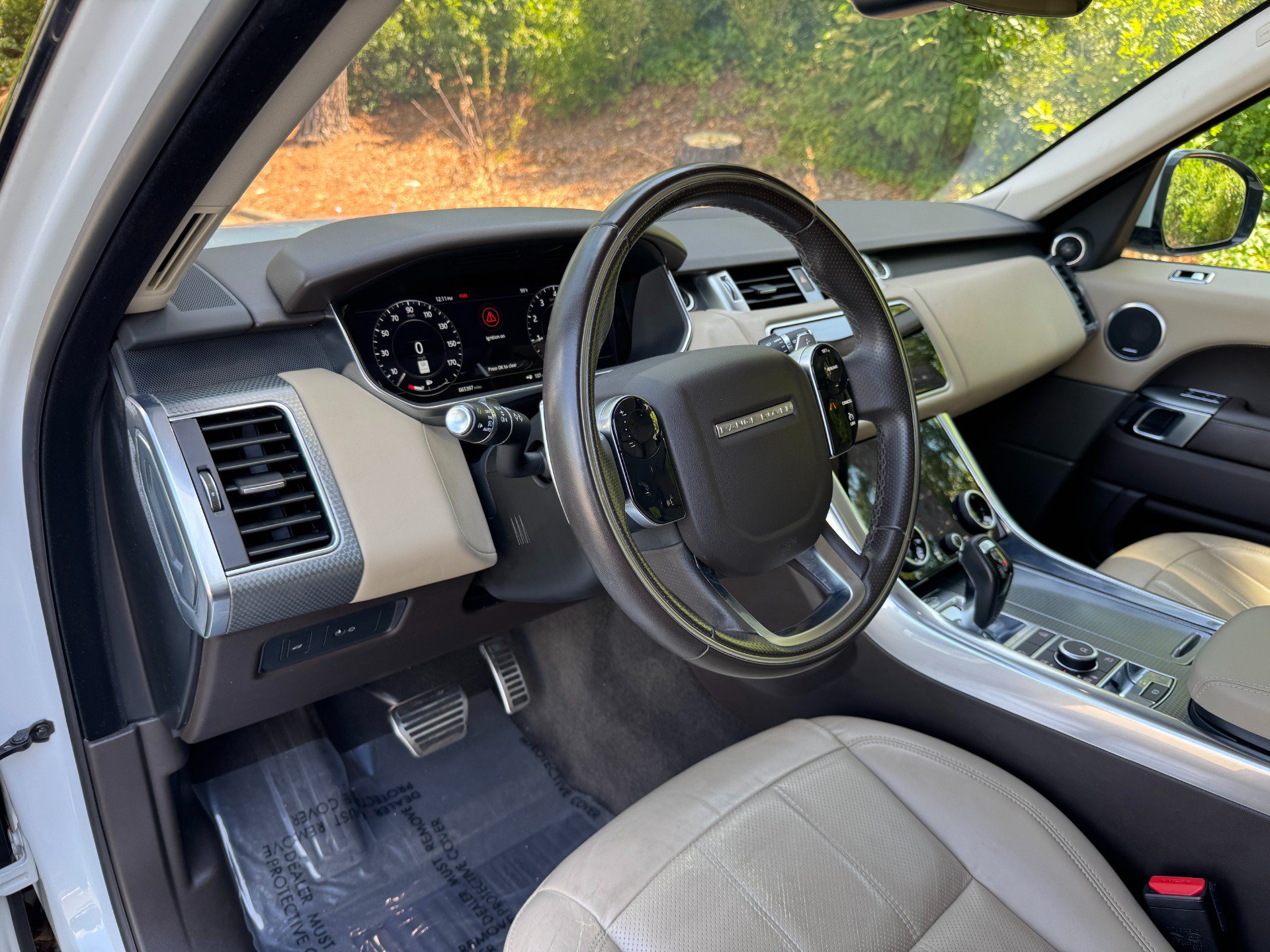 Used 2019 Land Rover Range Rover Sport Supercharged AWD/4WD image 33