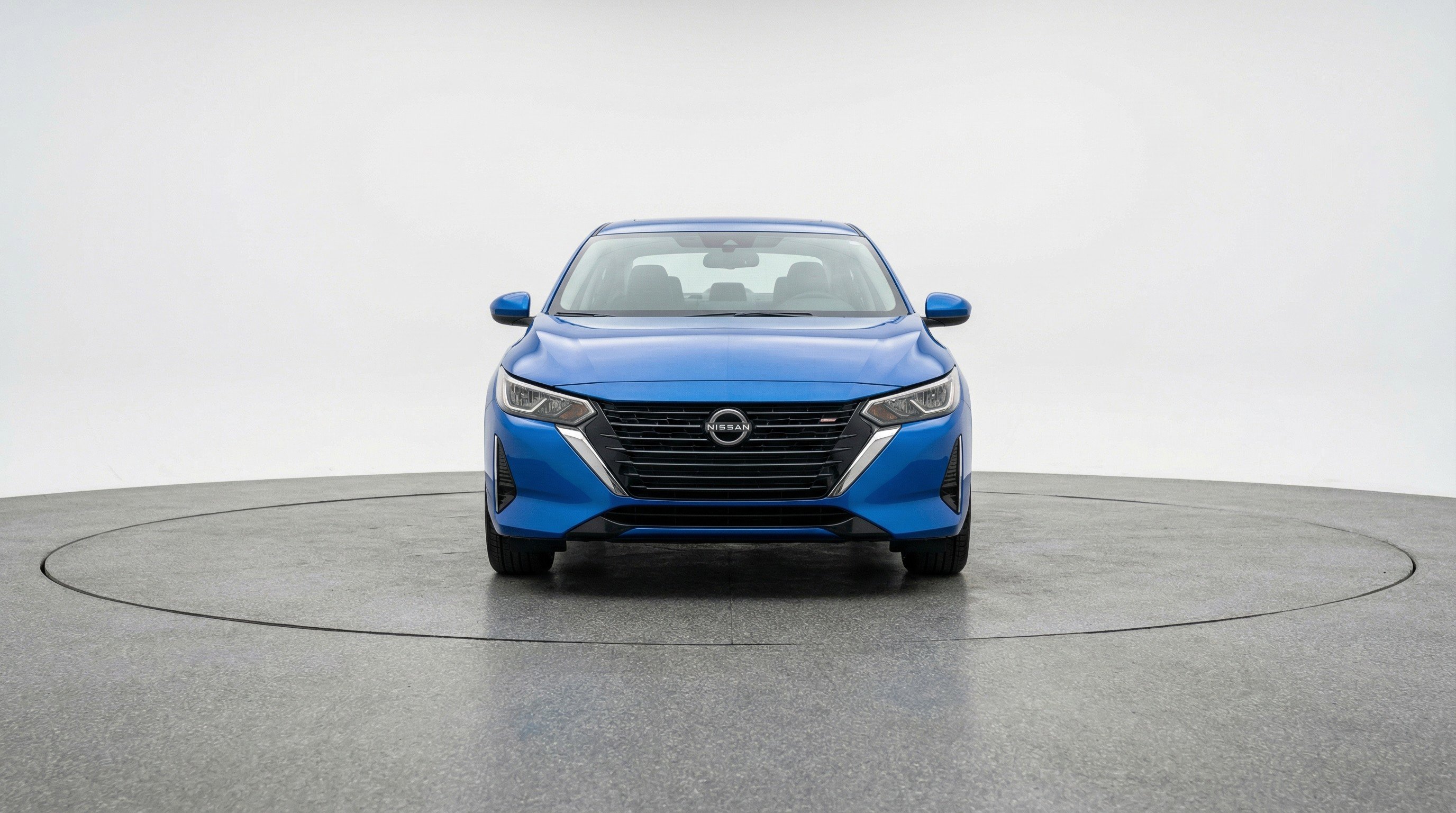 Used 2025 Nissan Sentra SV image 2