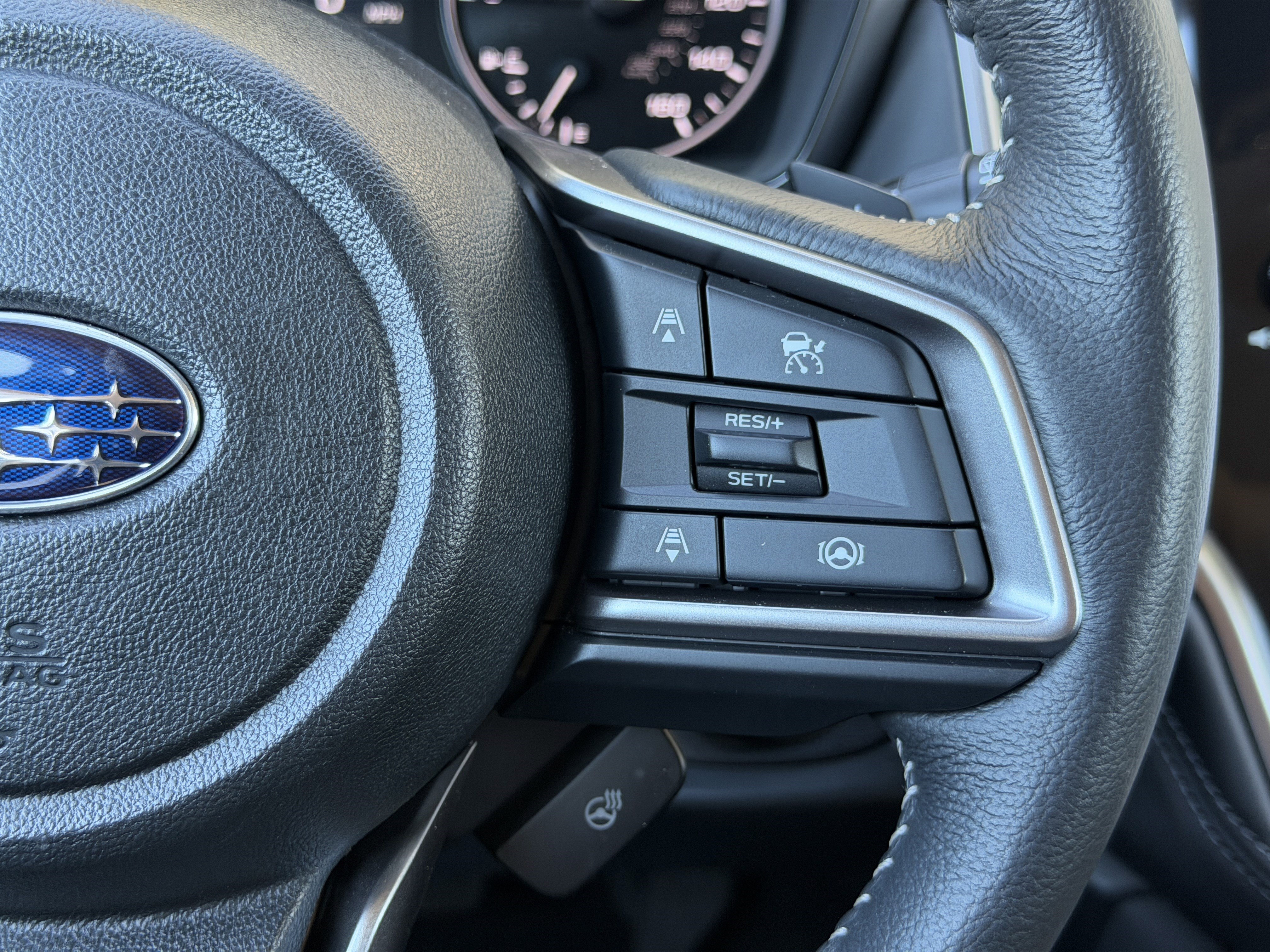 Used 2025 Subaru Outback Limited image 37