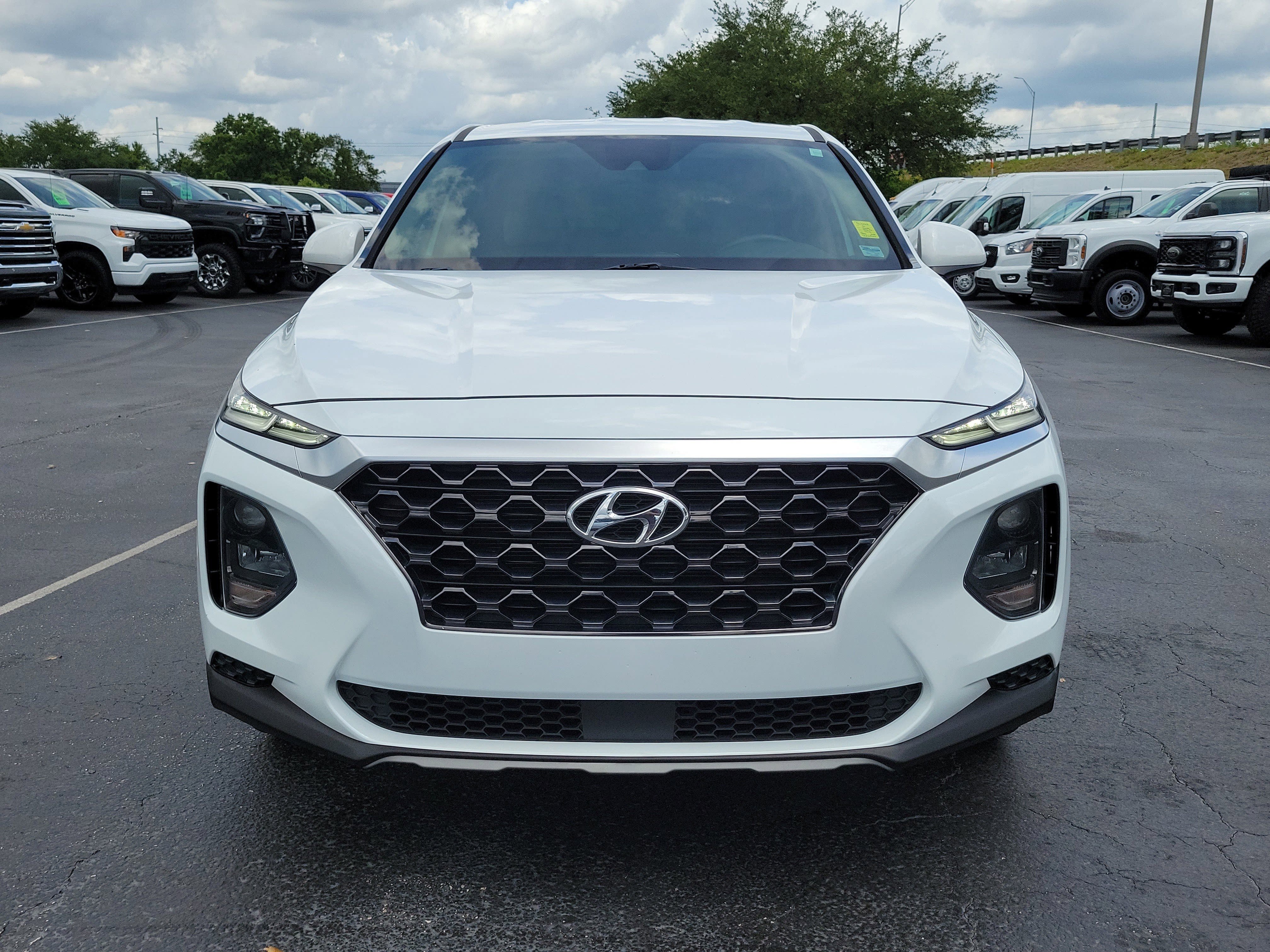Used 2020 Hyundai Santa Fe SE FWD video 2
