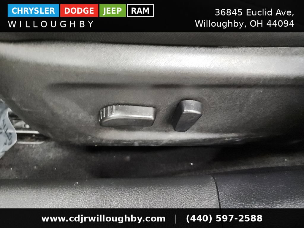 Used 2025 Nissan Altima 2.5 SV AWD/4WD image 16