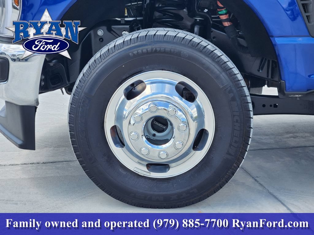 Certified 2026 Ford F350 Lariat AWD/4WD image 7