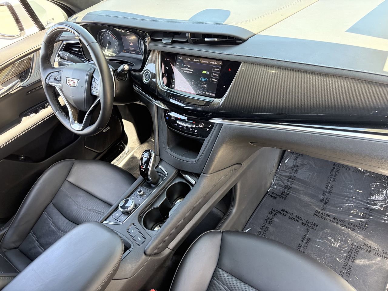 Certified 2023 Cadillac XT6 Sport w/ Platinum Package AWD/4WD image 13
