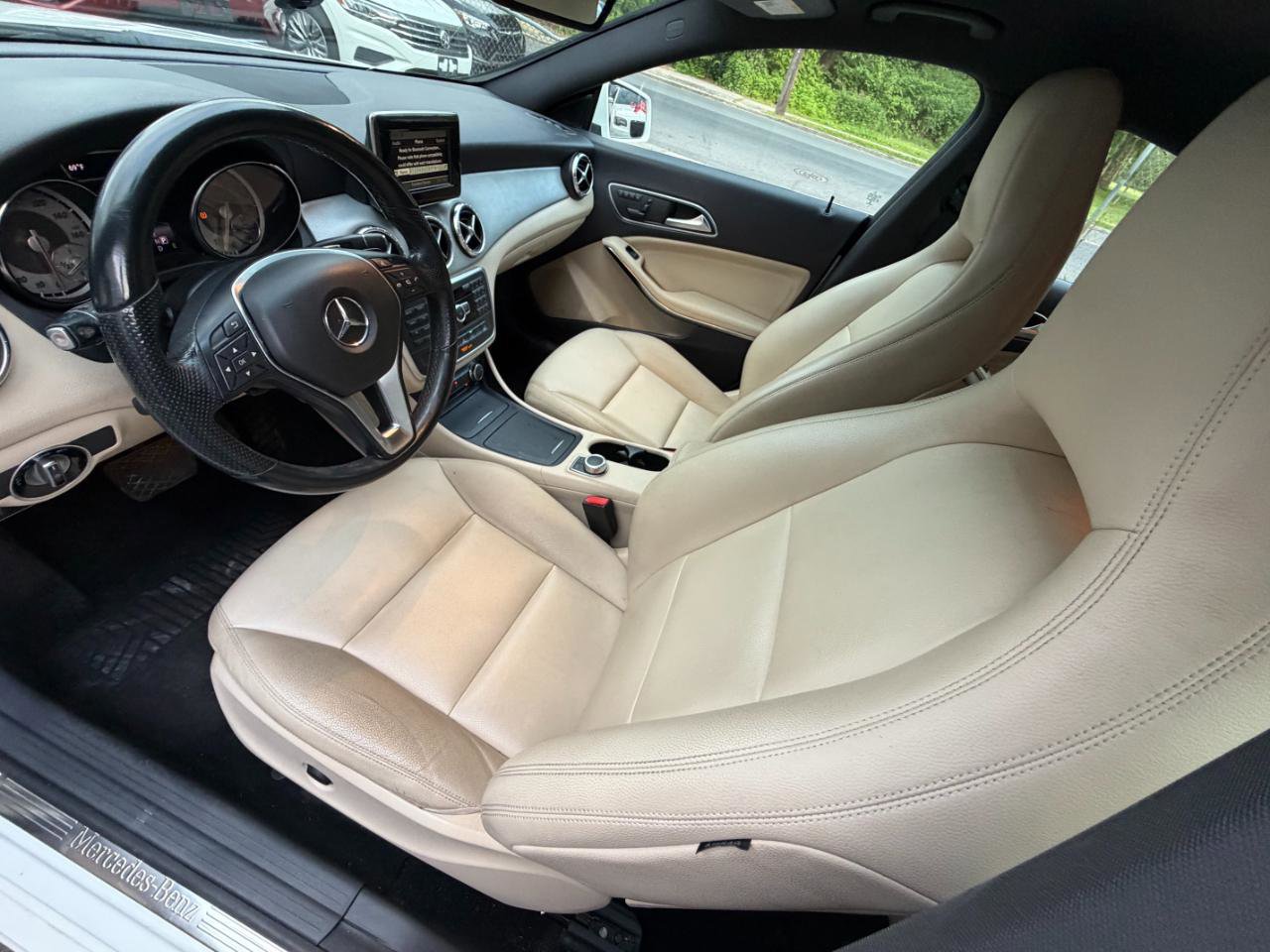 Used 2014 Mercedes-Benz CLA 250 4MATIC image 24