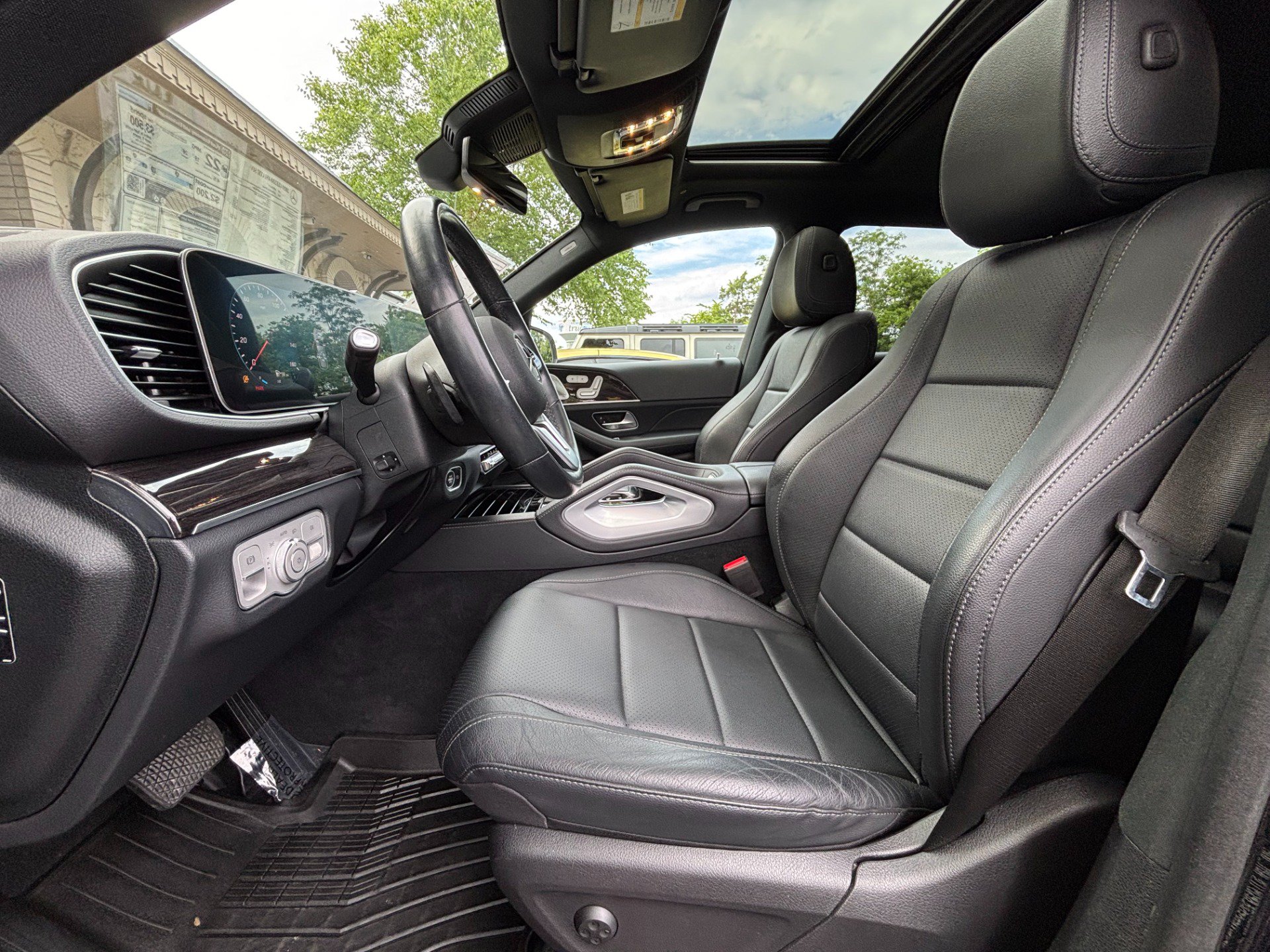 Used 2020 Mercedes-Benz GLE 350 4MATIC image 17