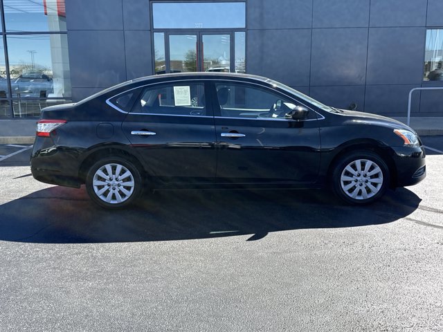 Used 2014 Nissan Sentra SV image 2
