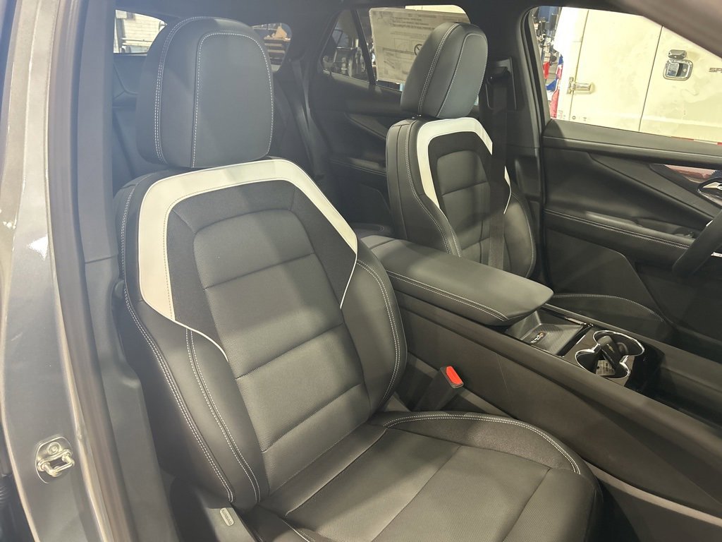 New 2024 Chevrolet Blazer EV LT image 31