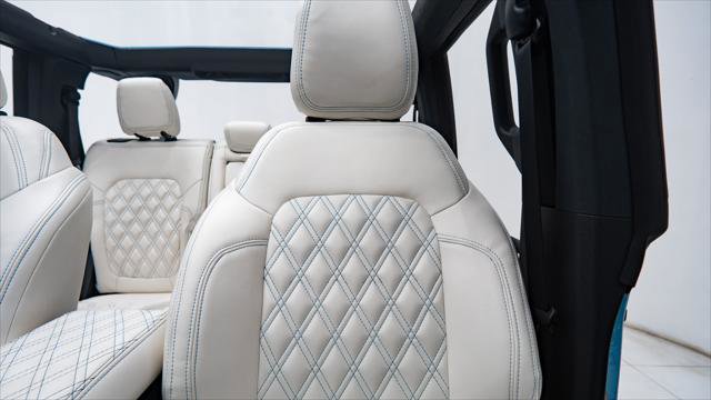 Used 2025 Ford Bronco RETRO image 30