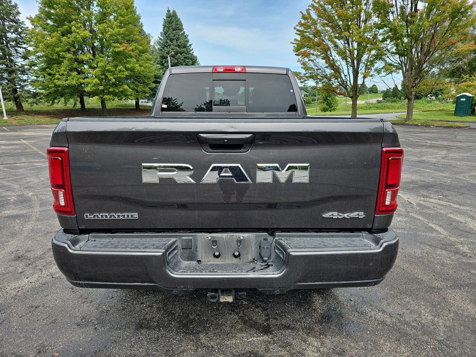 Used 2025 RAM 2500 Laramie AWD/4WD image 5