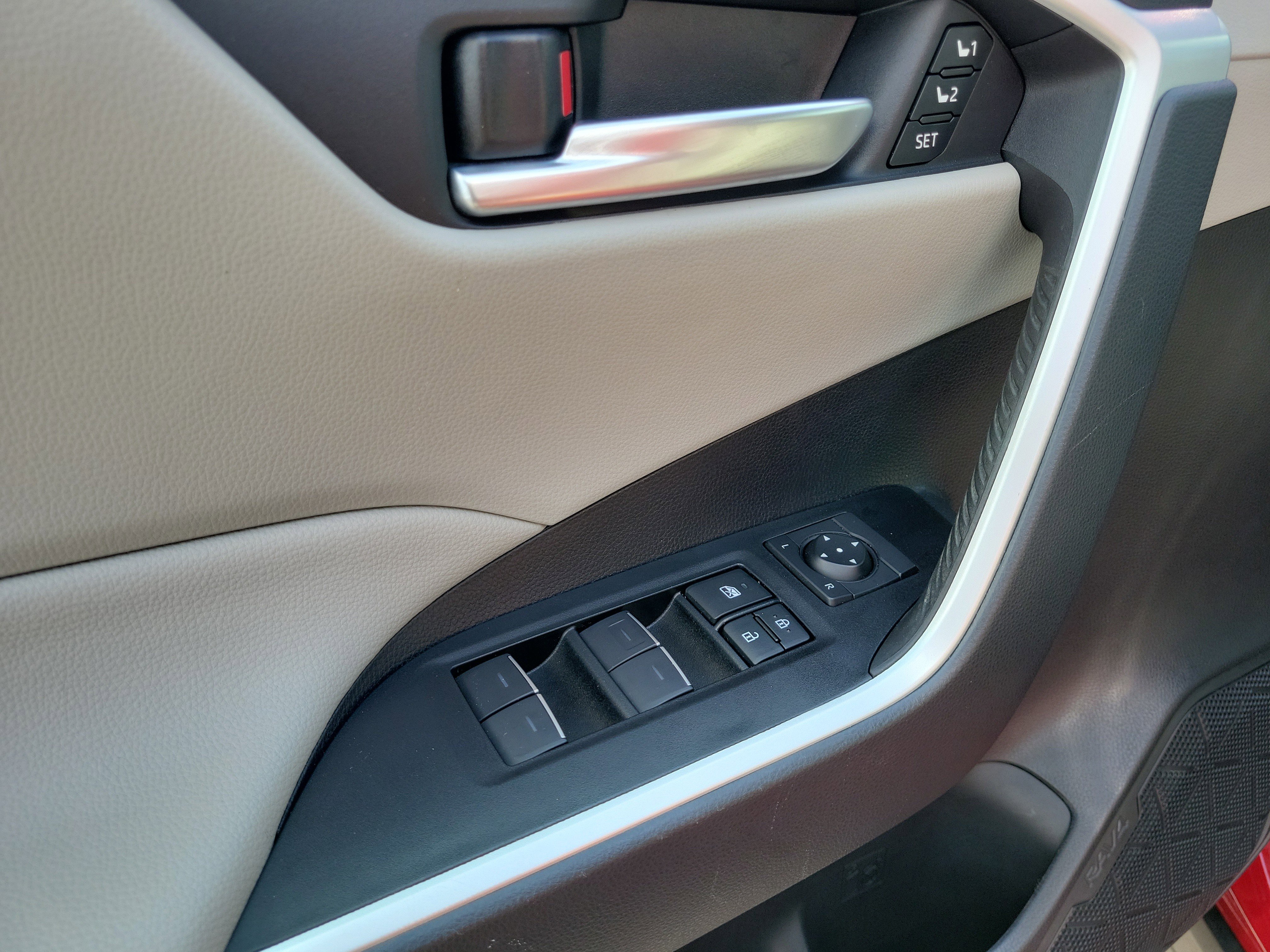 Used 2025 Toyota RAV4 XLE Premium w/ Weather Package FWD image 12