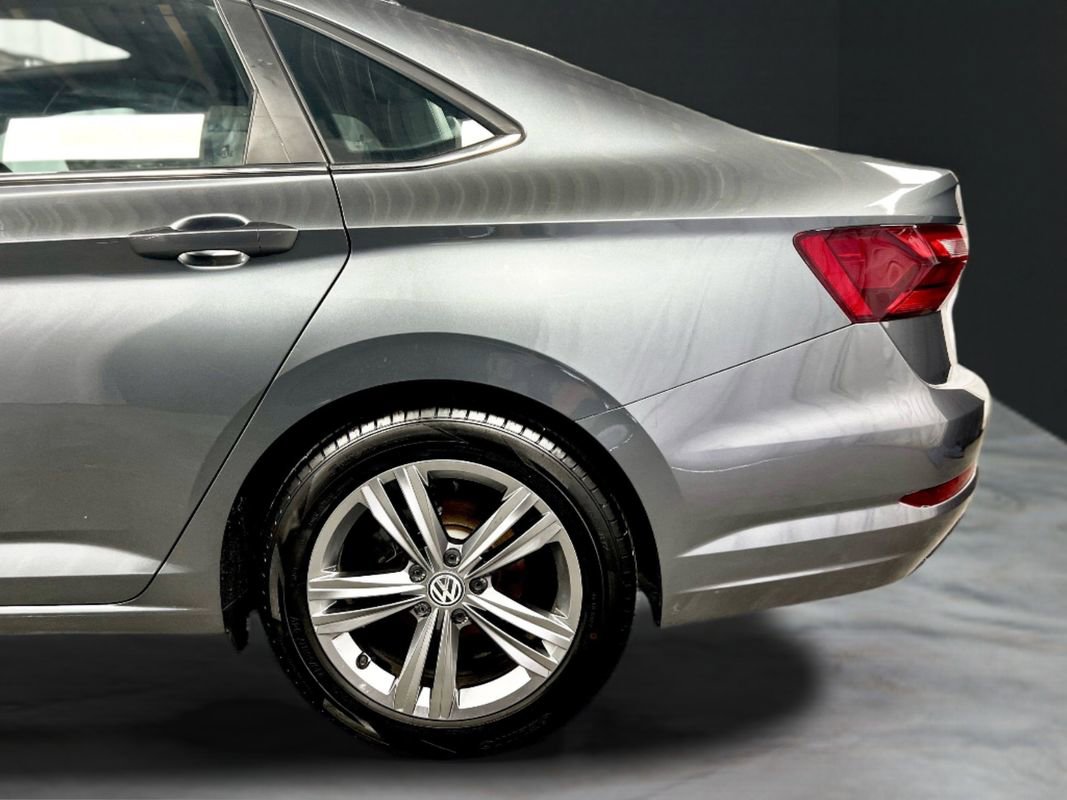 Used 2020 Volkswagen Jetta R-Line FWD image 10