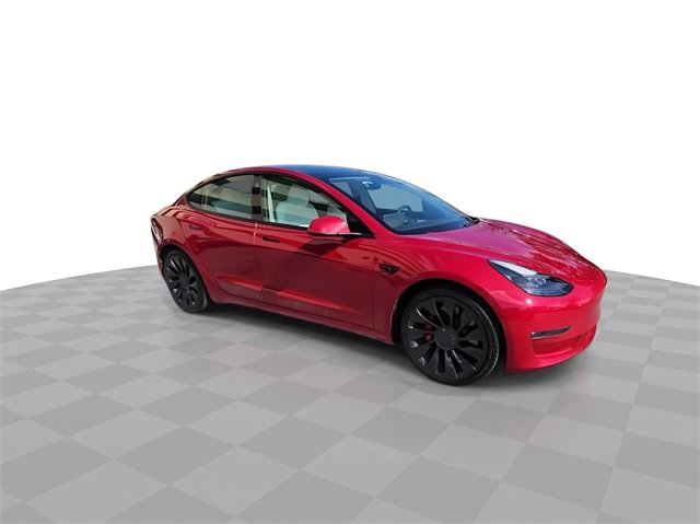 Used 2022 Tesla Model 3 Performance image 2