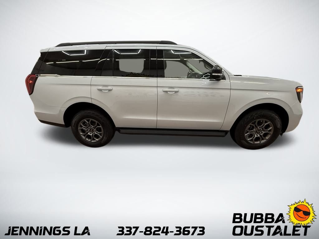 New 2026 Ford Expedition Active image 6