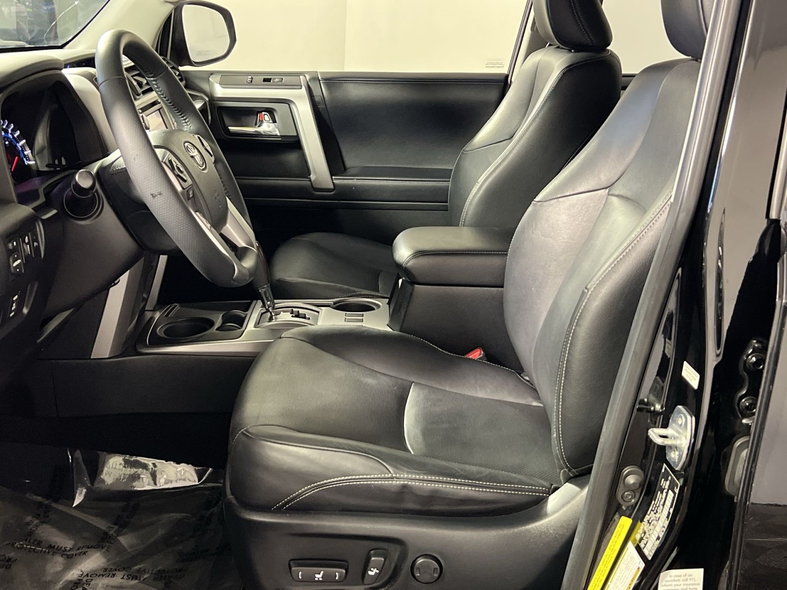 Used 2018 Toyota 4Runner Limited RWD image 12