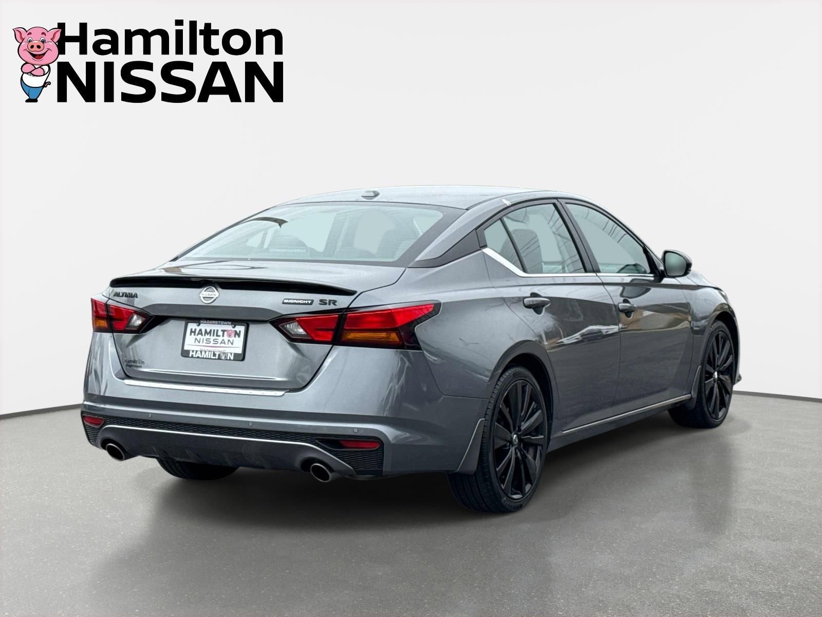Used 2022 Nissan Altima 2.5 SR w/ Midnight Edition Package image 2
