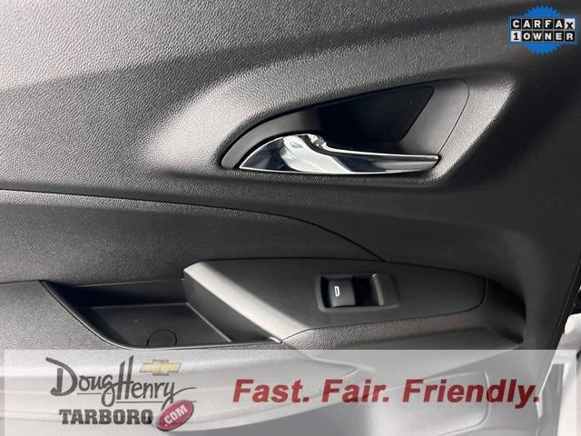 Used 2025 Chevrolet Trax LT FWD image 30