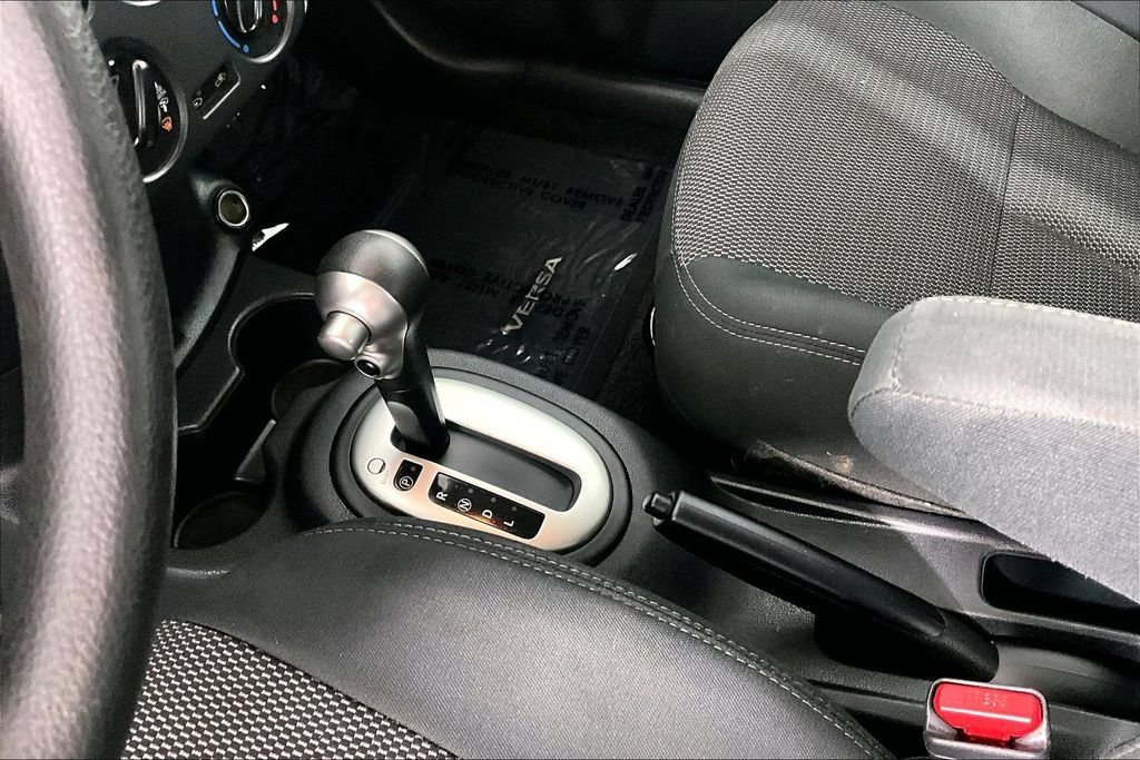 Used 2019 Nissan Versa SV FWD image 17