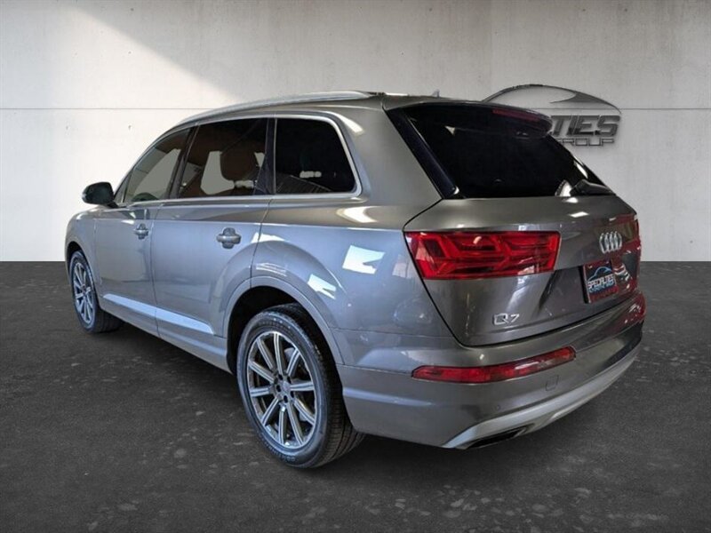 Used 2019 Audi Q7 2.0T Premium w/ Convenience Package AWD/4WD image 8