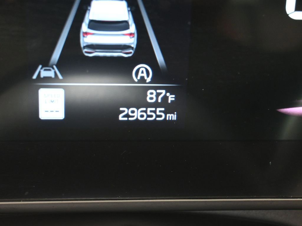 Used 2024 Kia Sportage EX image 29