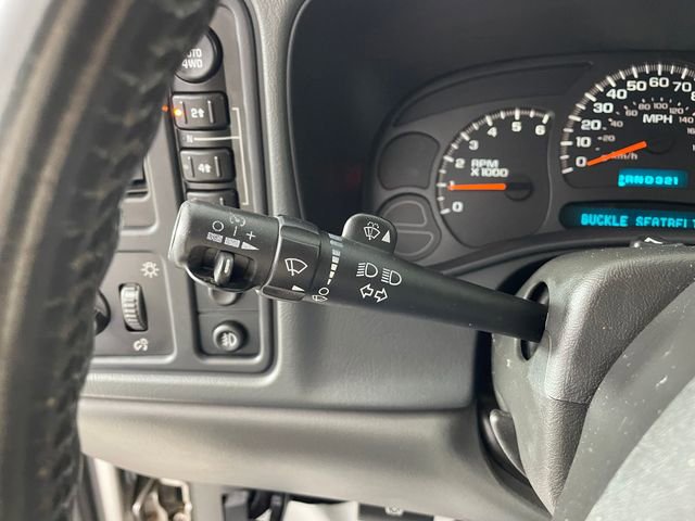 Used 2004 GMC Sierra 1500 SLE w/ Light Duty Power Package AWD/4WD image 11