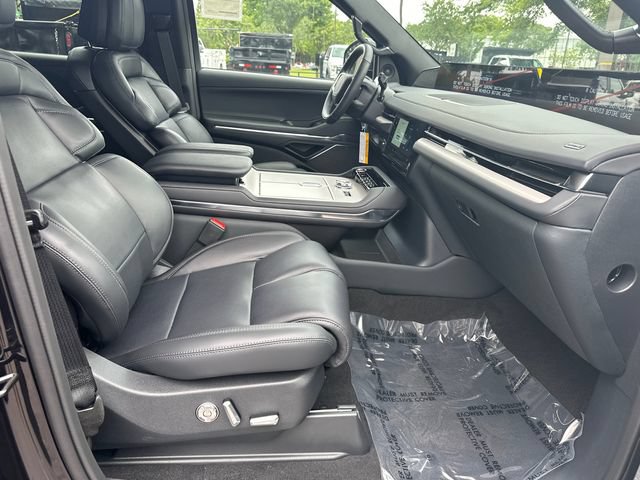 New 2026 Lincoln Navigator L Reserve w/ Jet Appearance Package AWD/4WD image 14