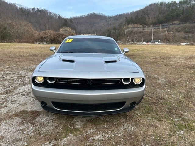 Used 2023 Dodge Challenger SXT image 2