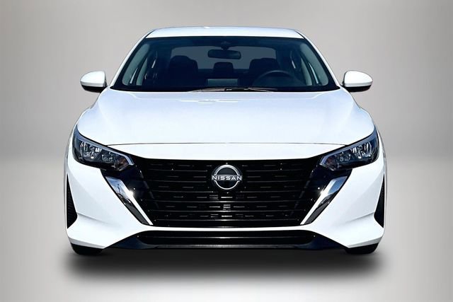 Certified 2025 Nissan Sentra SV image 3